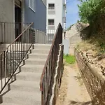 In A Residential Building In The Center Of Pag Apartamento Pag Town