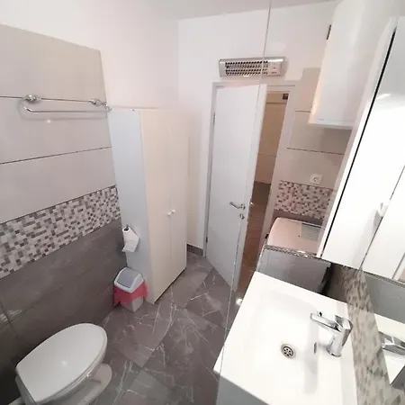 In A Residential Building In The Center Of Pag *